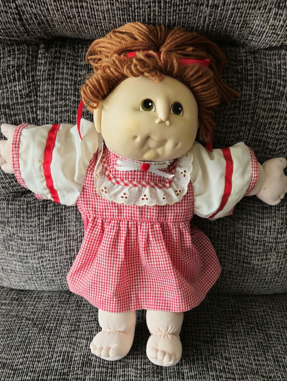 Vtg (1980) CPK 17" Doll Named "Little Darling". Red Yarn Hair/ Green Eyes.